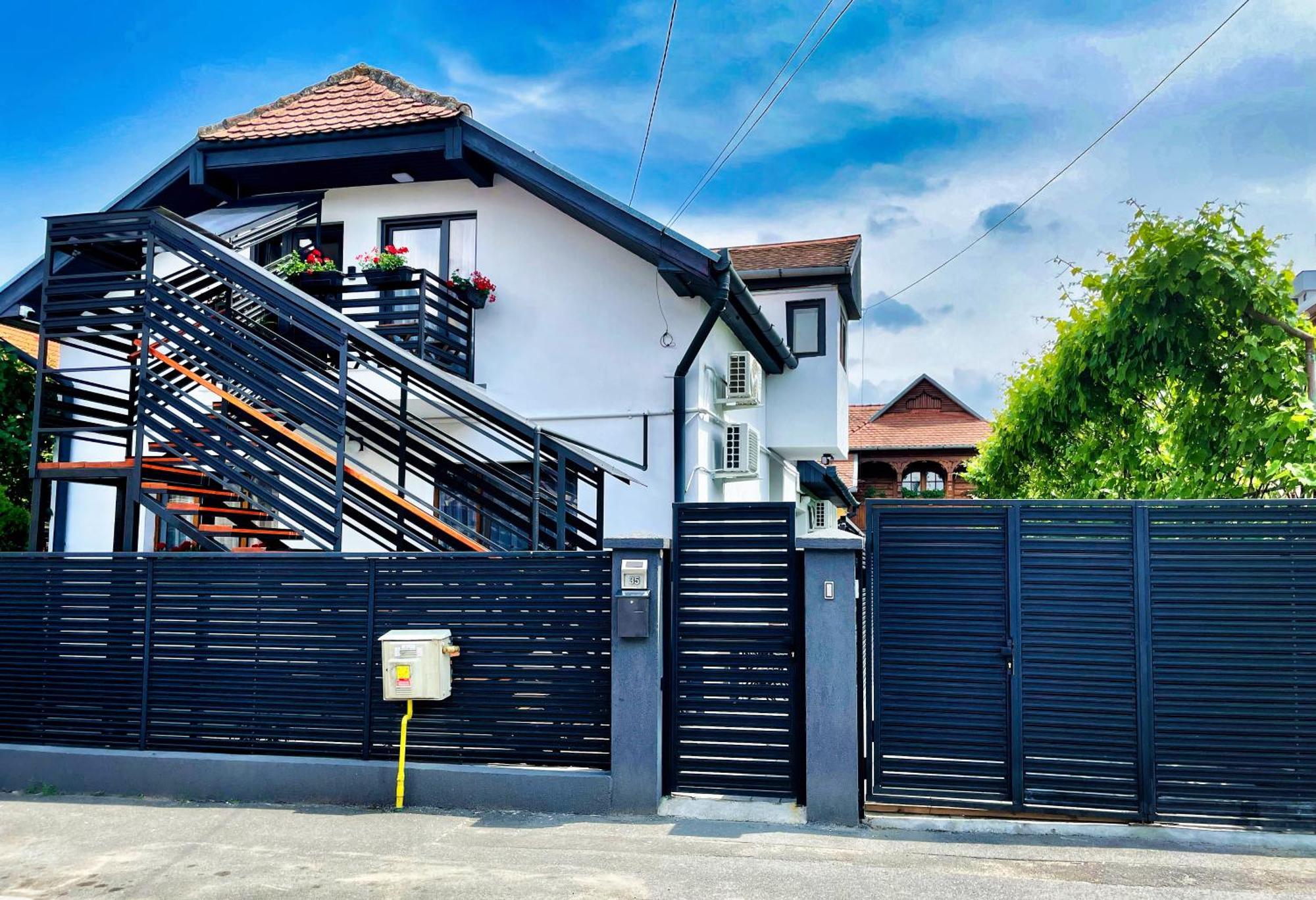 Ben Apartments Sibiu Buitenkant foto
